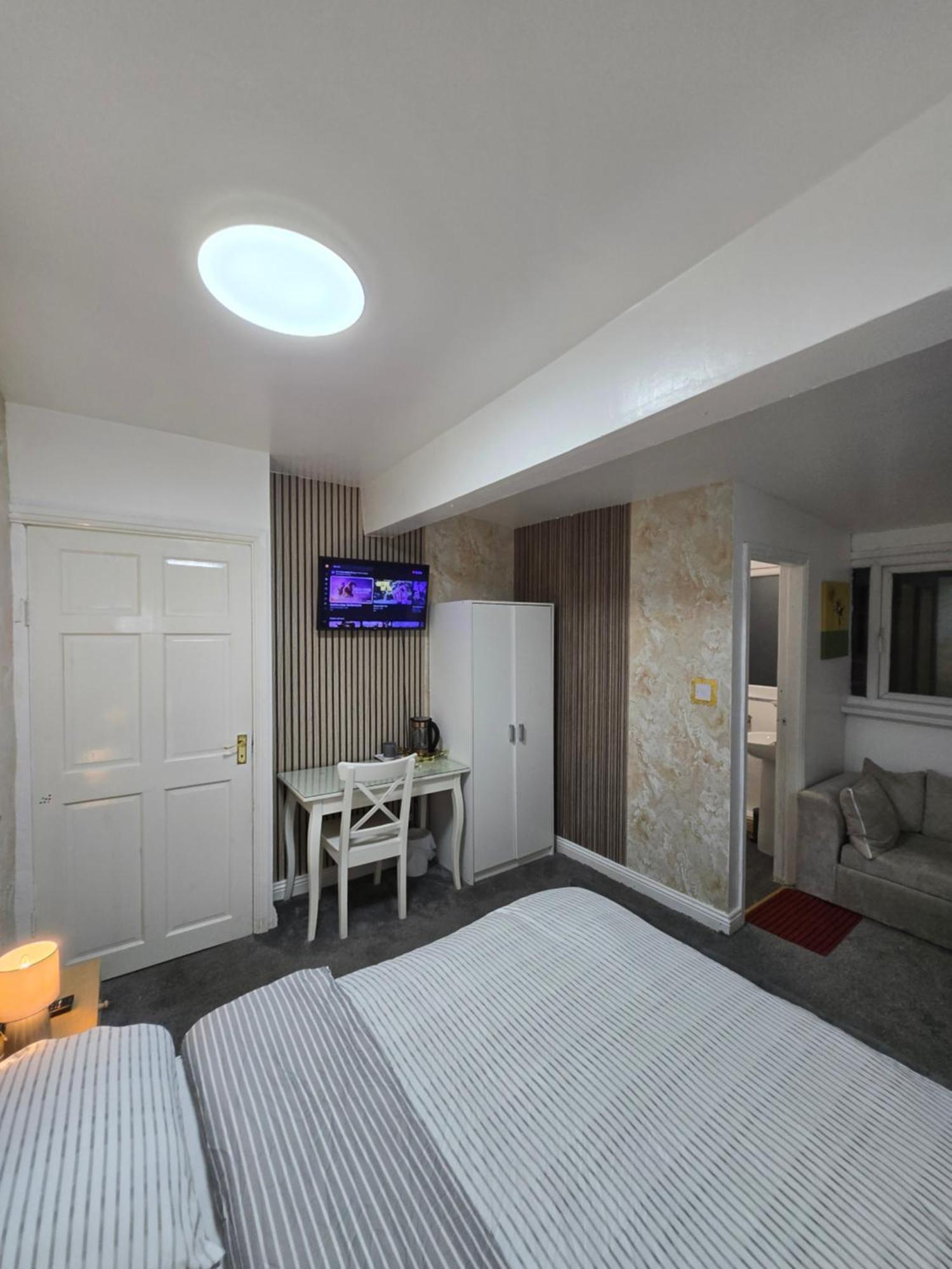 Проживание в семье Chub Luxury Ensuite Брадфорд